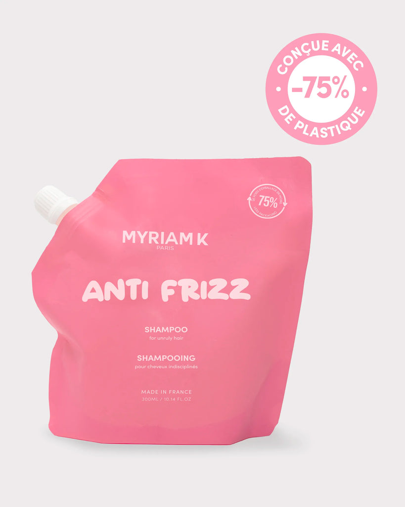 Recharge éco-conçue du shampoing Anti-Frizz Myriam•K Paris® à l’huile de nigelle pour lisser et discipliner les cheveux