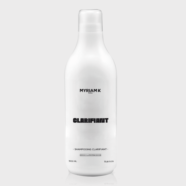 Shampoing clarifiant Myriam•K Paris® – étape préparatoire avant lissage pour ouvrir les écailles et purifier en profondeur